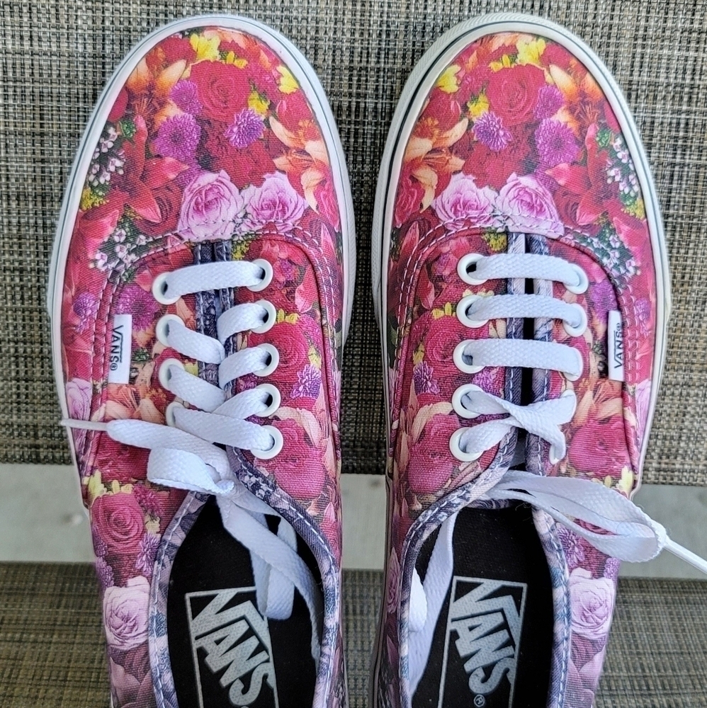 New Red/Purple Floral Rose VANS Shoes Size 8